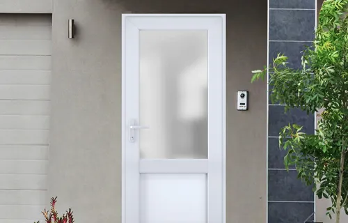 installation-portes-entree-pvc-securite