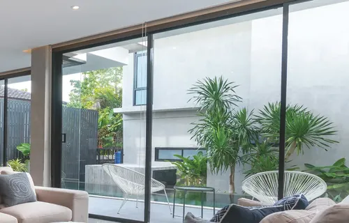 pose-baies-vitrees-portes-fenetres-pvc